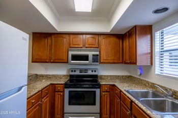 3330 Danbury Dr #E203, Phoenix, AZ 85053