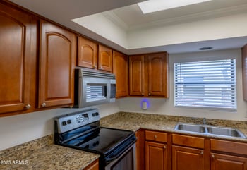 3330 Danbury Dr #E203, Phoenix, AZ 85053