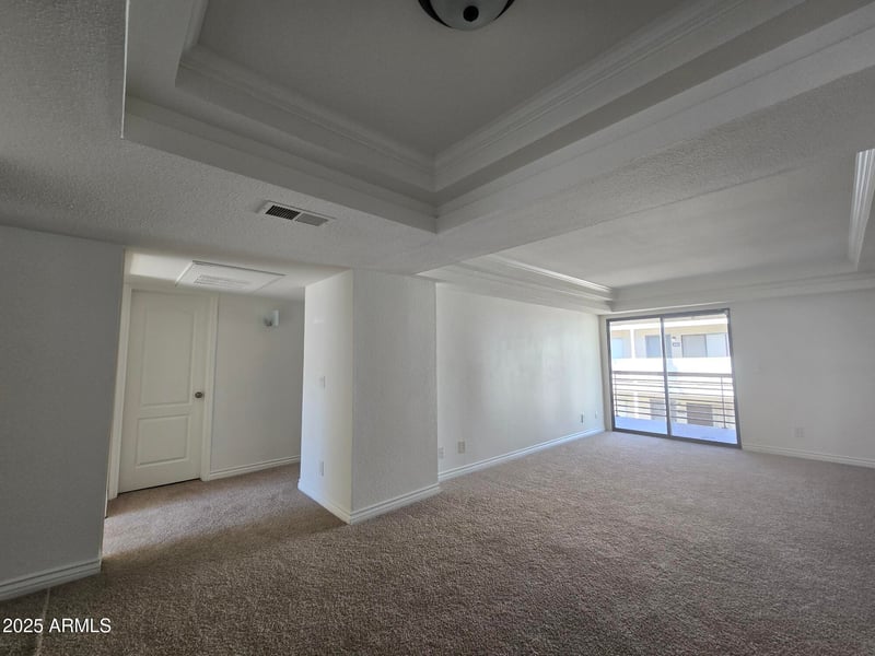 3330 Danbury Dr #E203, Phoenix, AZ 85053