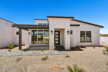 3330 Desert Dawn Dr, Phoenix, AZ 85083