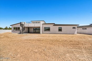 3330 Desert Dawn Dr, Phoenix, AZ 85083