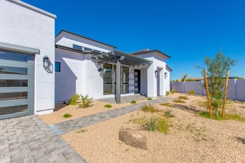 3330 Desert Dawn Dr, Phoenix, AZ 85083