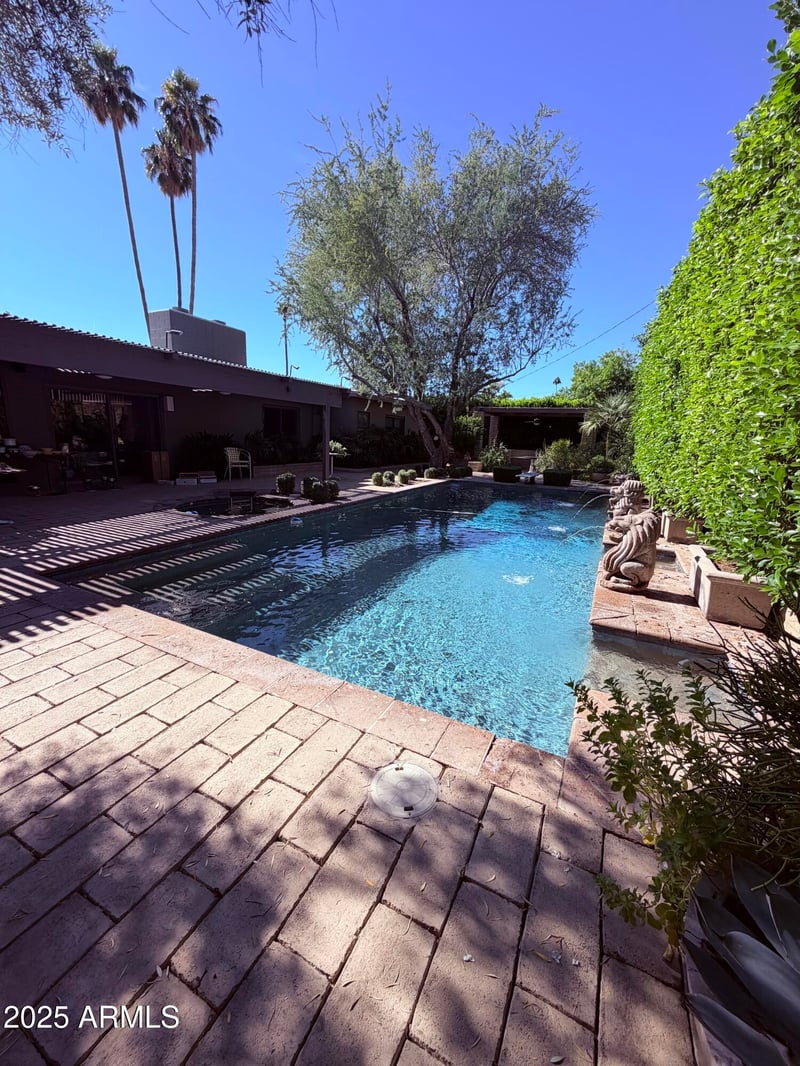 3330 Glenrosa Ave, Phoenix, AZ 85018