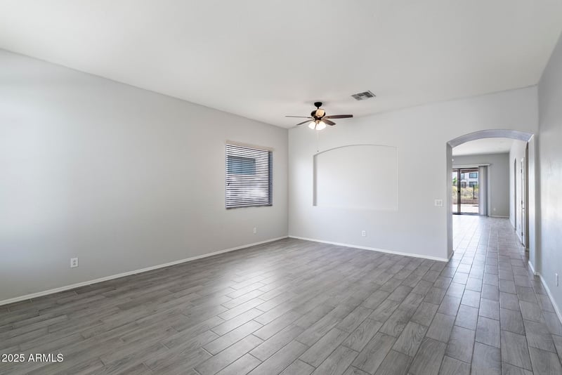 33309 24th Dr, Phoenix, AZ 85085