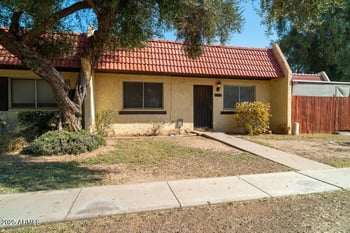 3331 Del Monico Ln, Phoenix, AZ 85051