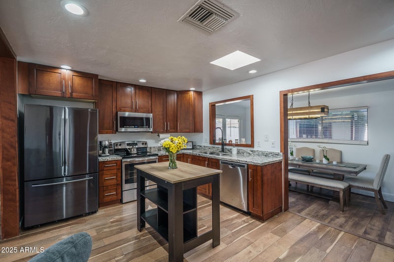 3331 Libby St, Phoenix, AZ 85053