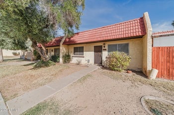3331 Del Monico Ln, Phoenix, AZ 85051