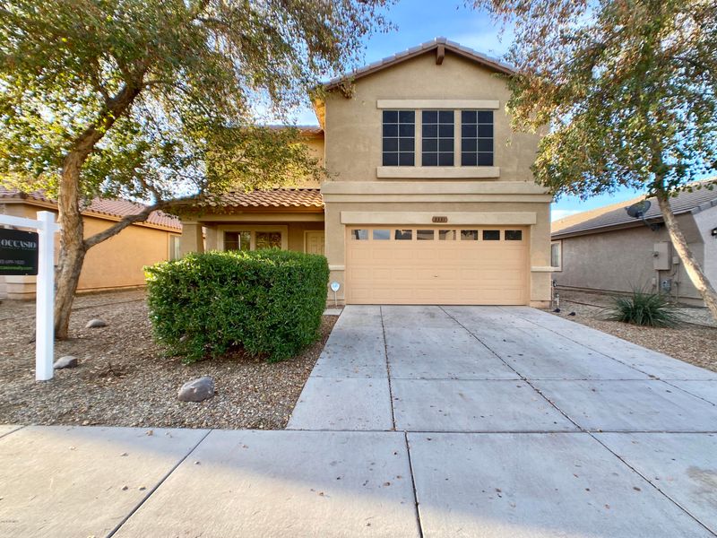 3331 W Saint Anne Ave, Phoenix, AZ 85041