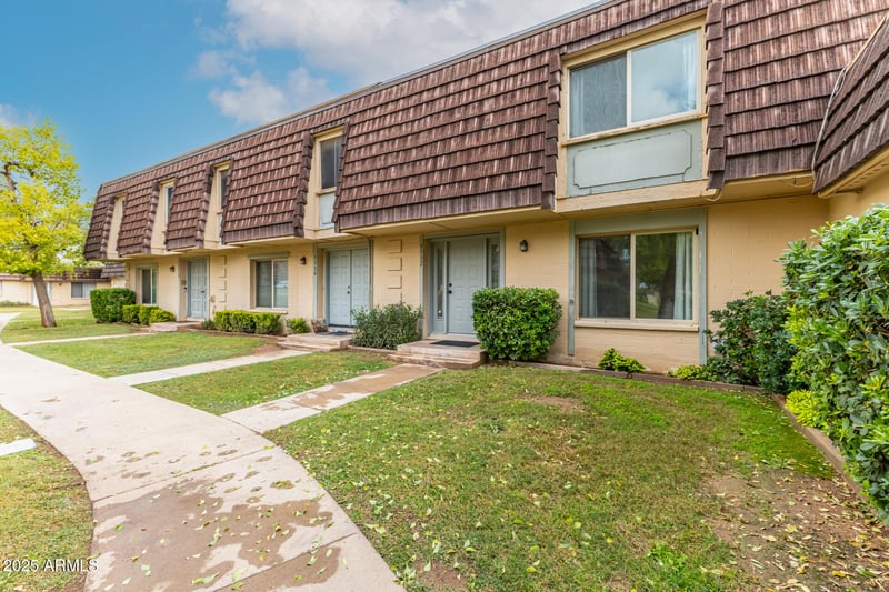 3332 Elm St, Tempe, AZ 85282