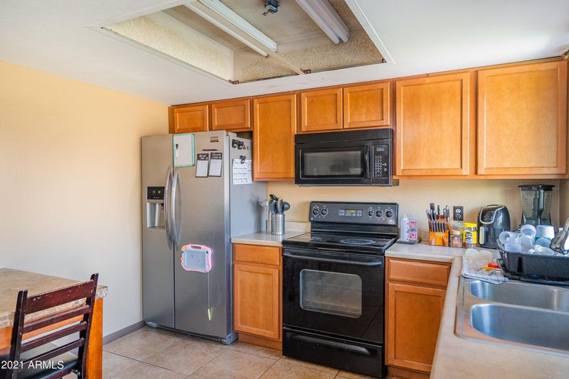 3332 N 77th Ave, Phoenix, AZ 85033