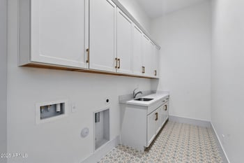 3332 Quinn Ave, Gilbert, AZ 85297