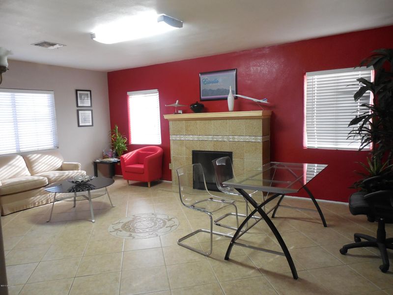 3332 W Glendale Ave, Phoenix, AZ 85051