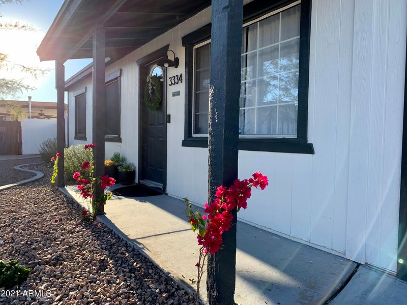 3334 E Gelding Dr, Phoenix, AZ 85032