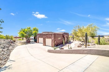 3335 Carriage Dr, Phoenix, AZ 85086