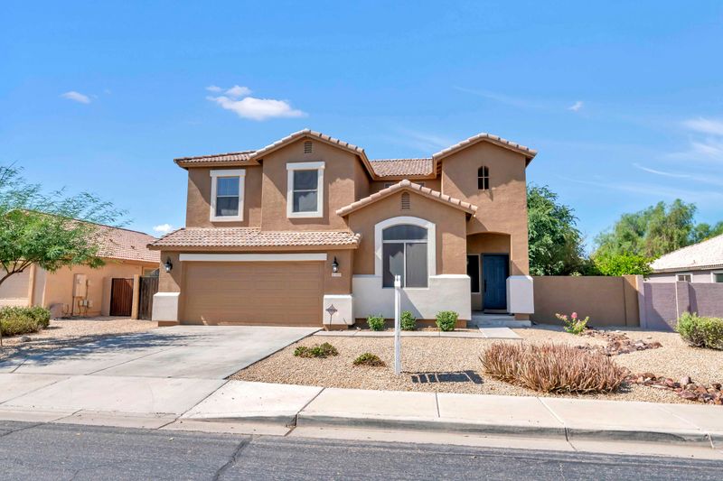 3335 E Chickadee Rd, Gilbert, AZ 85297