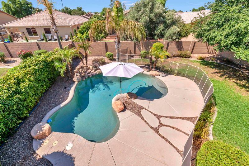 3335 E Chickadee Rd, Gilbert, AZ 85297