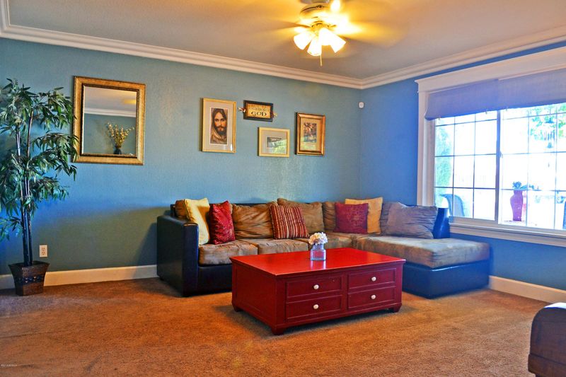 3335 E Farmdale Ave, Mesa, AZ 85204
