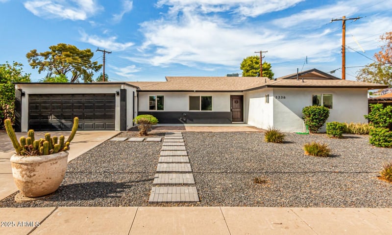 3336 E Earll Dr, Phoenix, AZ 85018