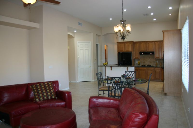 3337 E Ashurst Dr, Phoenix, AZ 85048