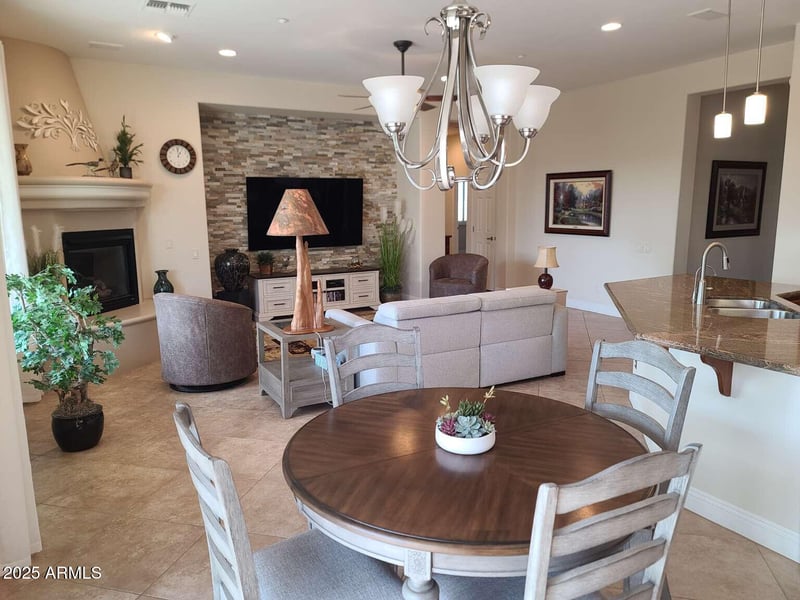 3337 Links Dr, Phoenix, AZ 85086