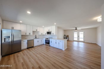 3337 Ocotillo Rd, Phoenix, AZ 85017