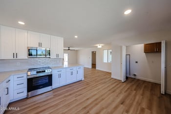 3337 Ocotillo Rd, Phoenix, AZ 85017