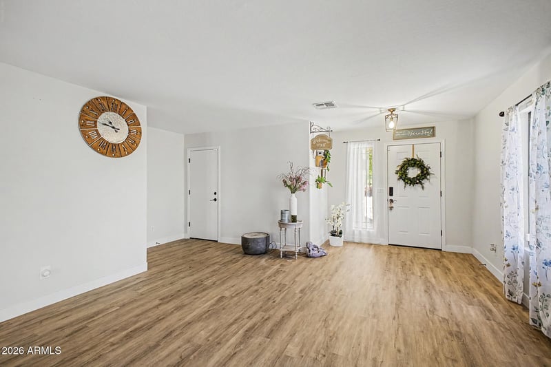 33370 Roadrunner Ln, San Tan Valley, AZ 85144