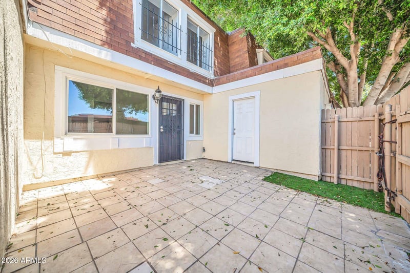 3338 Las Palmaritas Dr, Phoenix, AZ 85051