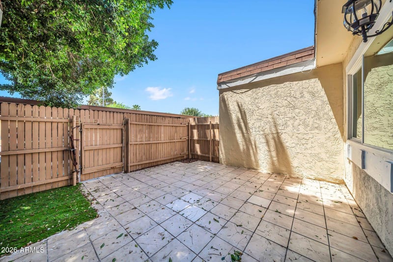 3338 Las Palmaritas Dr, Phoenix, AZ 85051