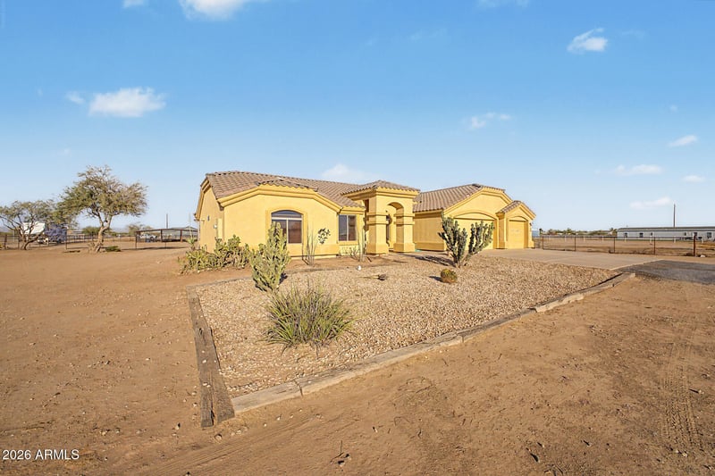 33399 Karen Ln, San Tan Valley, AZ 85143