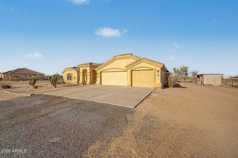 33399 Karen Ln, San Tan Valley, AZ 85143