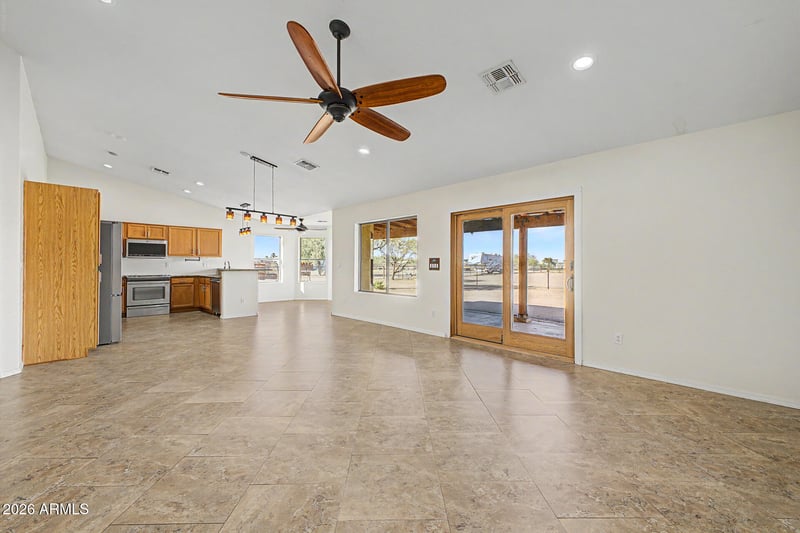 33399 Karen Ln, San Tan Valley, AZ 85143