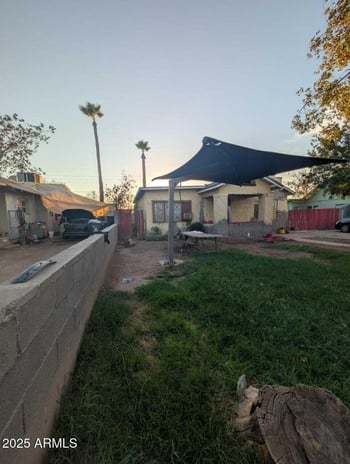 334 18th Dr, Phoenix, AZ 85007