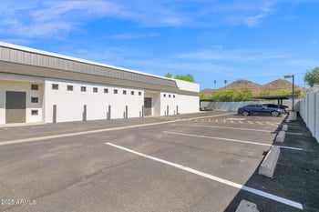 334 Hatcher Rd, Phoenix, AZ 85020