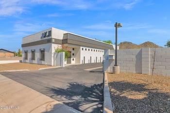 334 Hatcher Rd, Phoenix, AZ 85020