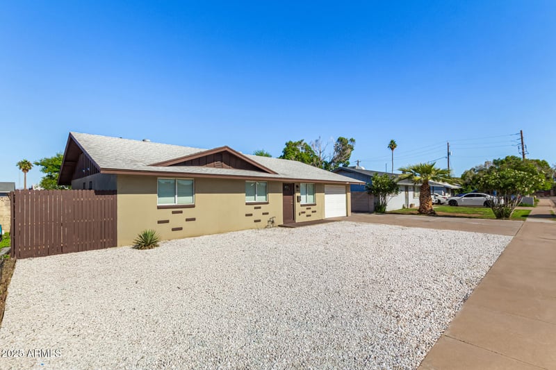 334 Holmes Ave, Mesa, AZ 85210