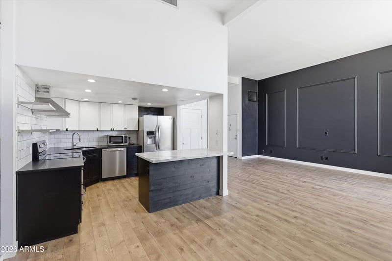 334 Medlock Dr #C201, Phoenix, AZ 85013