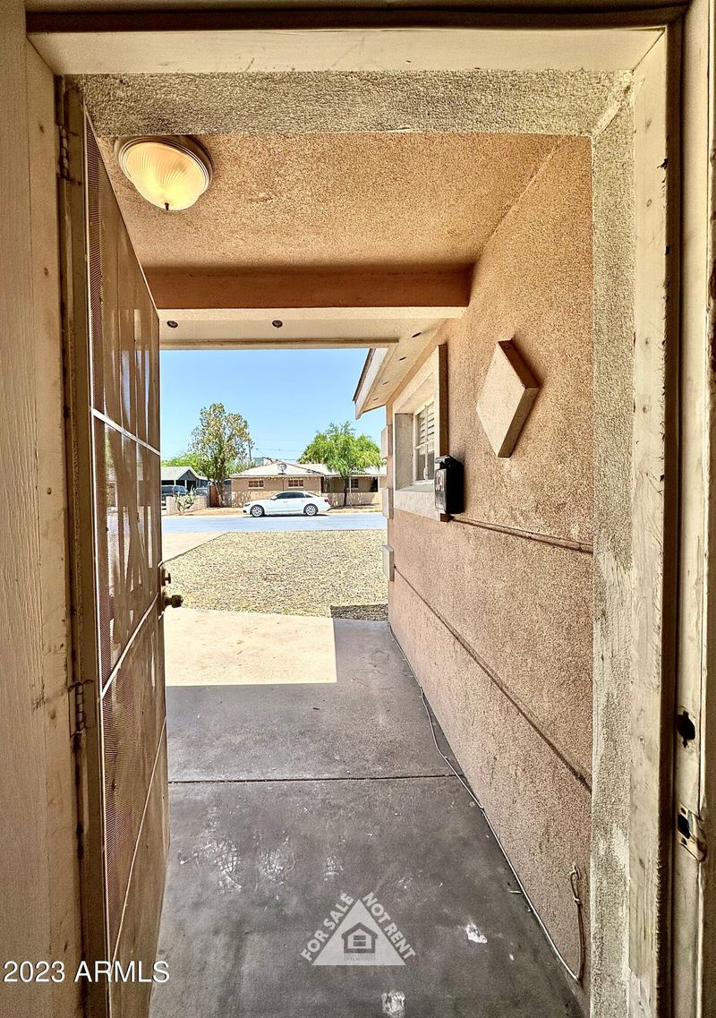 3341 E Monte Vista Rd, Phoenix, AZ 85008