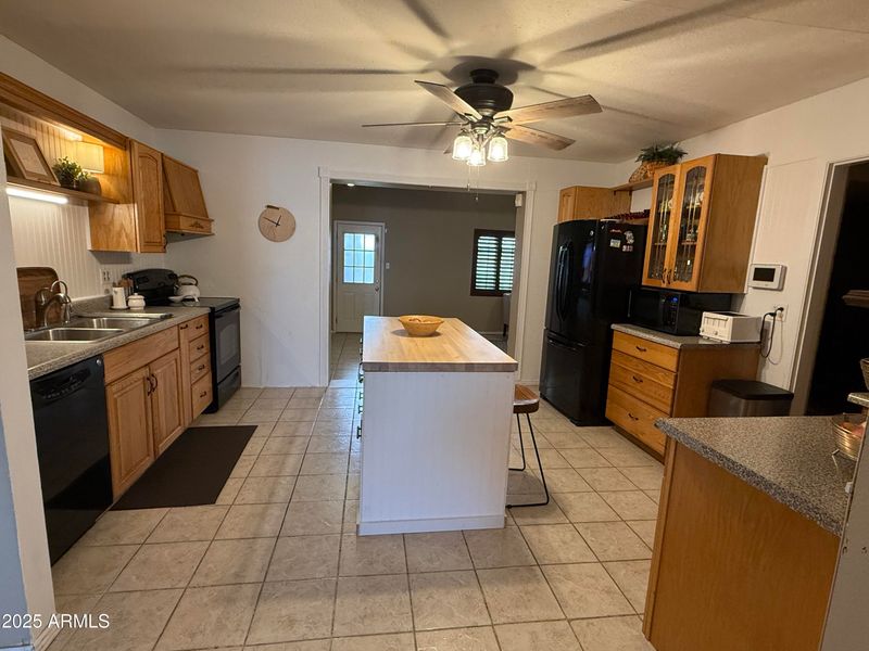 3341 W Windrose Dr, Phoenix, AZ 85029