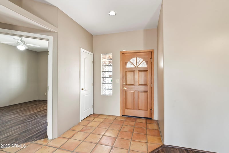 33413 10th St, Phoenix, AZ 85085