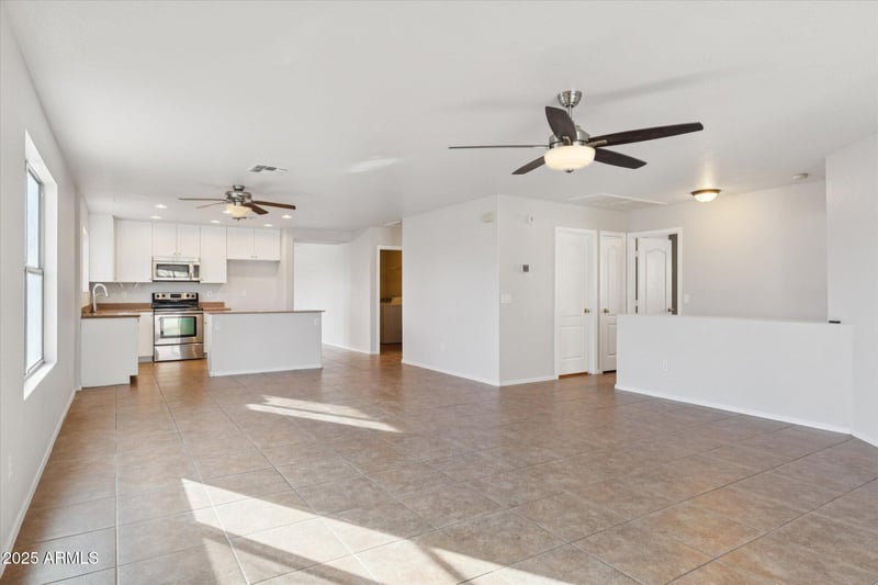 33419 Sonoran Trl, San Tan Valley, AZ 85144