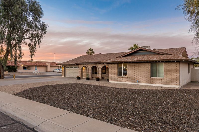 3342 E Mercer Ln, Phoenix, AZ 85028