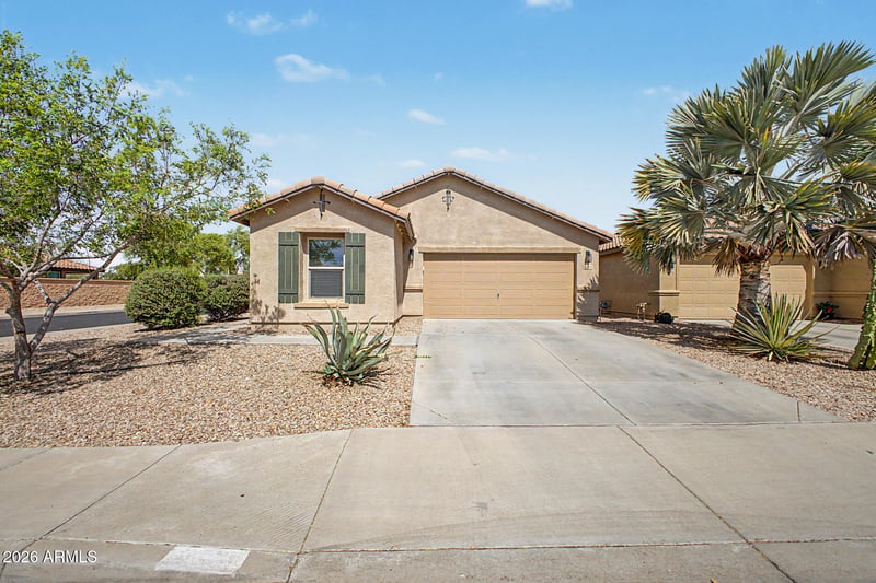 33421 Bowles Dr, San Tan Valley, AZ 85144