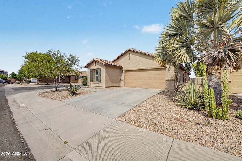 33421 Bowles Dr, San Tan Valley, AZ 85144
