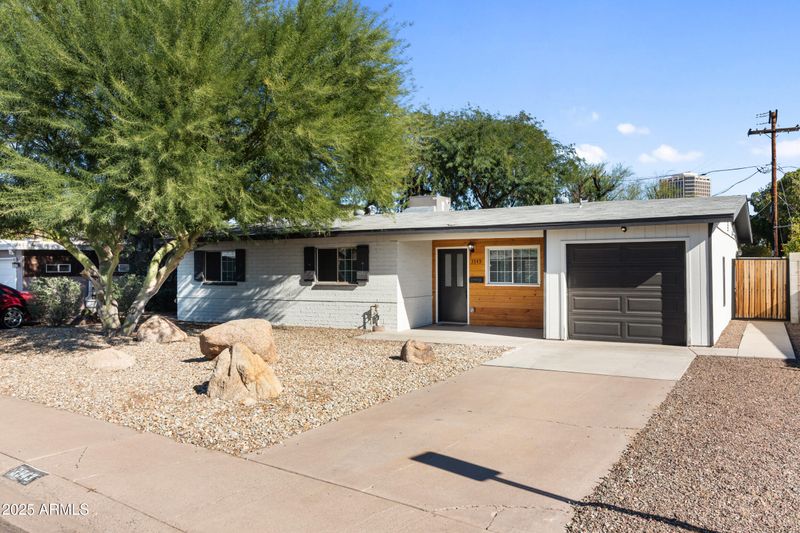 3343 N 6th Ave, Phoenix, AZ 85013