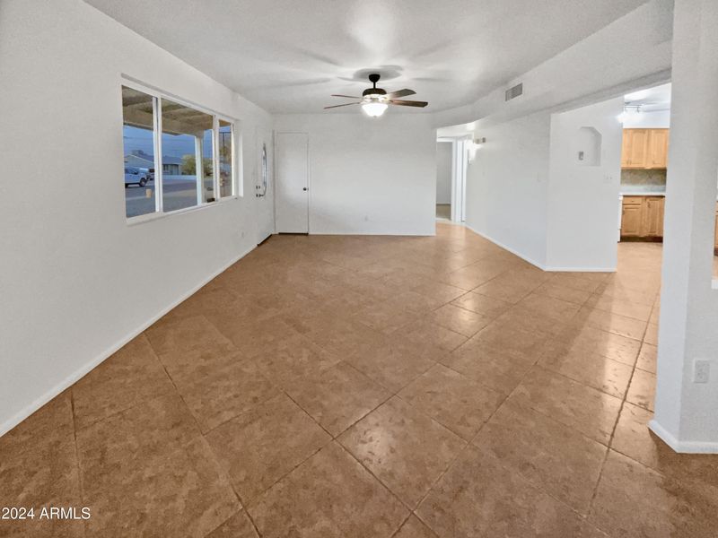 3344 W Oraibi Dr, Phoenix, AZ 85027