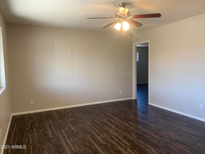 3344 W Shaw Butte Dr, Phoenix, AZ 85029