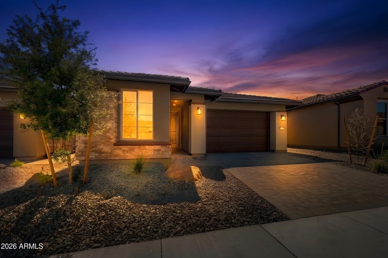 33448 N Chevelon Dr, Peoria, AZ 85383