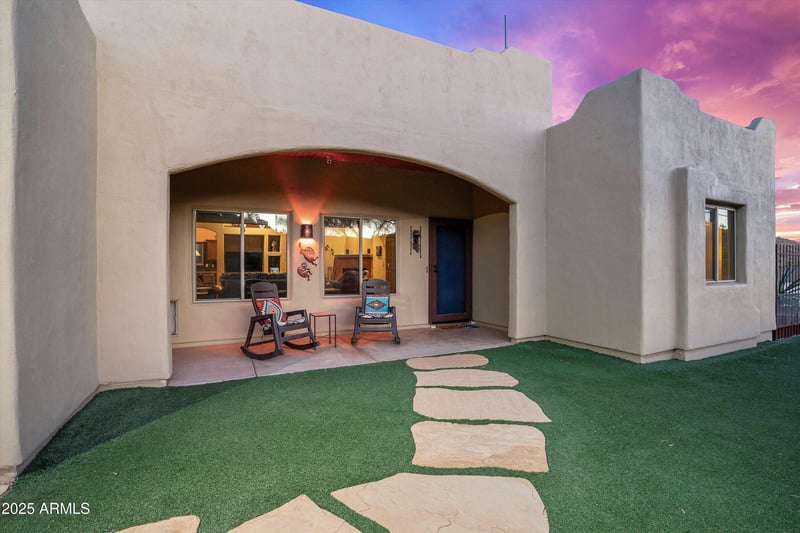 33449 10th St, Phoenix, AZ 85085