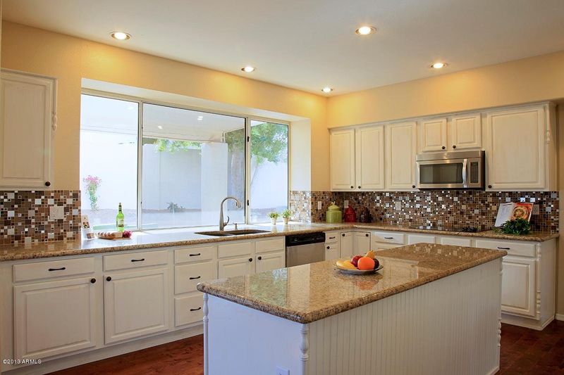 3345 E Desert Flower Ln, Phoenix, AZ 85044